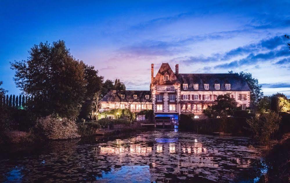 Hotel Logis Ar Milin Châteaubourg Exterior foto